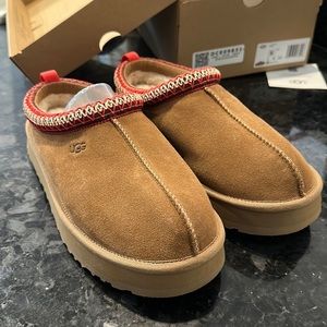 ugg tazz slippers kids size 6 women’s size 8